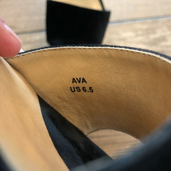 Sold🔴Shoedazzle Ava velvet heel size 6.5 - Picture 5 of 8
